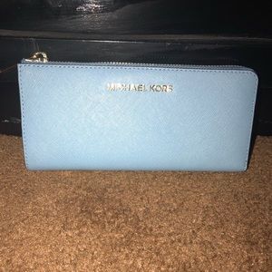 Michael kors zip wallet